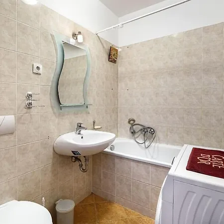 Lovely In Centre For 4 Guests * Budapest